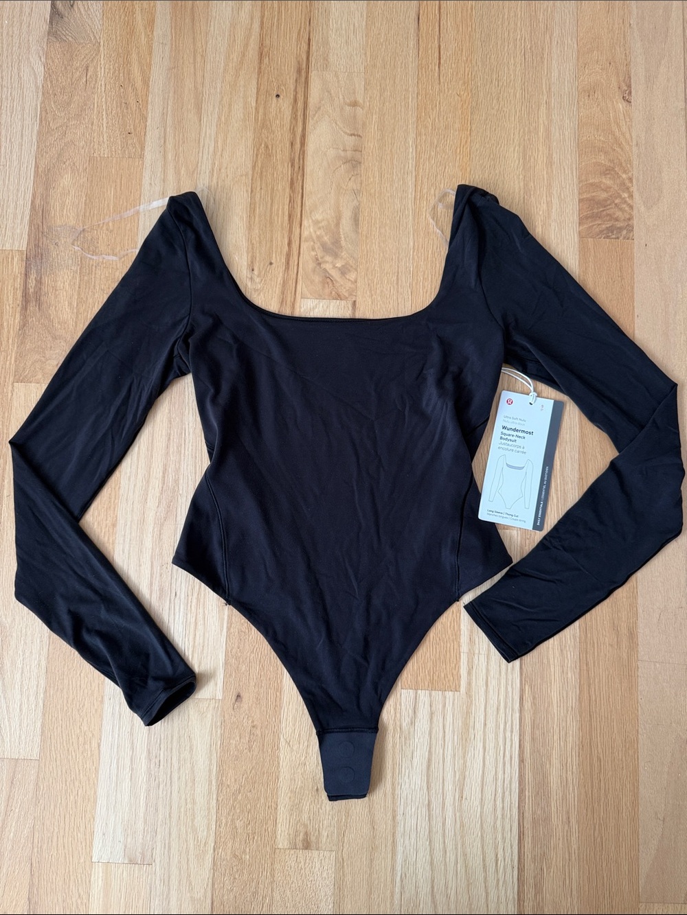 NWT: lululemon athletica Nulu Square Neck Black Long-Sleeve Bodysuit, sz. Small